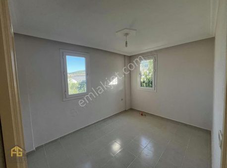 Esenköyde Anayola Yakın Bahçeli Kiralık 2+1 Daire