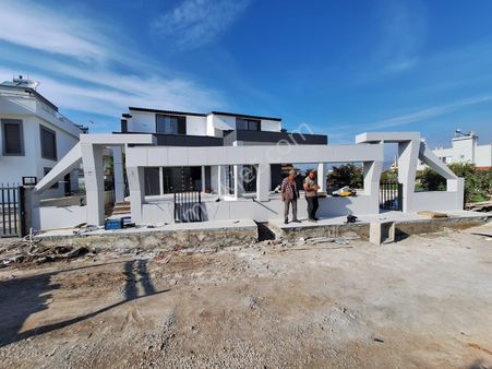 Cumhuriyet Mahallesi'nde Satılık 3+1 130 M2 Dubleks Villa