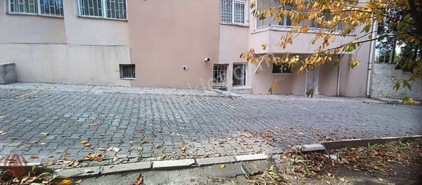 Ayrancı Pak Sokak Kiralık 2 Oda Kapıcı Dairesi