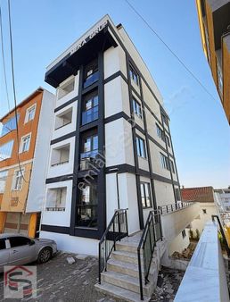 Çayırova Emek Mahallaesi 4+1 Krediye Uygun Daire