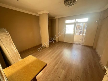 Prestij'den Mesudiye'de Cadde Üzeri Asansörlü Tertemiz 3+1