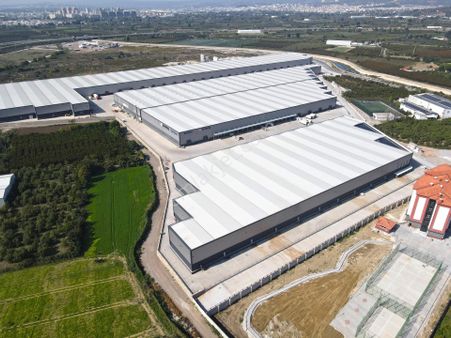 2449- Elfi Den Yıldırım Lojistik Merkezi Satılık 1.307 M² Depo