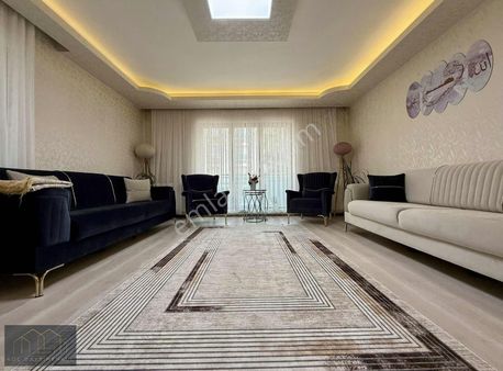 Koç Gayrimenkul'den Atapark Mh. Full Yapılı Ön Cephe Geniş 4+1!