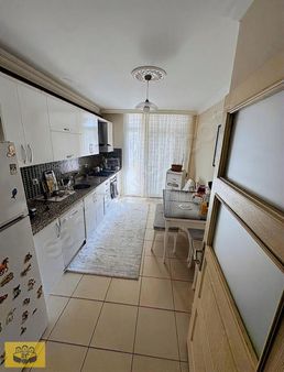 Bulvara Yakın 3+1 Kapalı Mutfak Geniş Oturumlu Satılık Daire