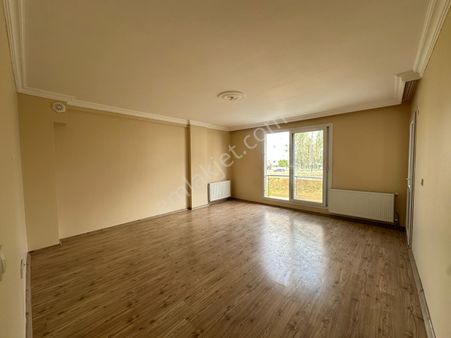 Yeni Mahallede Satılık 3+1 Daire