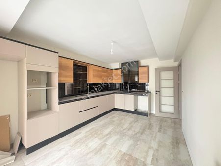 Elisa Gyo//ildemin En Gözde Ultra Lüx 4+1 Giyinme Odalı Cadde Cepheli Meskenli Sıfır Fırsat Dairesi