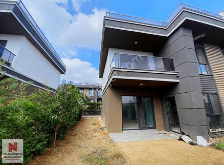 Tekirdağ Çorlu Yenice Trakpark Sitesinde 3+5.1 Kiralık Villa