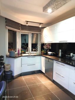 Recep Ümit'ten Çamlıca Mh. Site İçinde 3+1 Satılık Daire Nü3