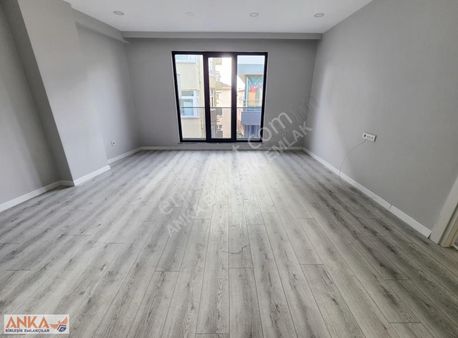 Anka'dan Üsküdar Bulgurlu'da Daireye Özel Otoparklı 2+1 Dubleks