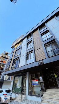 Ümraniye Yamanevler'de Bahçe Ve Otopark Avantajlı Yeni Dükkan