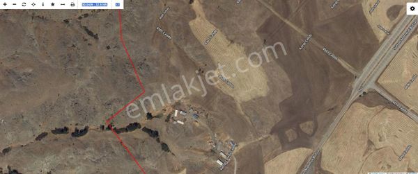 Emlakmülk'ten Aşağıyurtçu'da Bulvara 500m Eşsiz Konumda Arsa