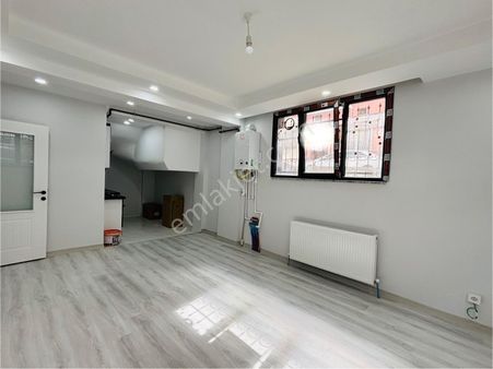 İmren Gayrimenkulden Satılık 2+1 70 M2 Sıfır Asansörlü Ön Cephe Bahçe Kat Gültepe Mh.