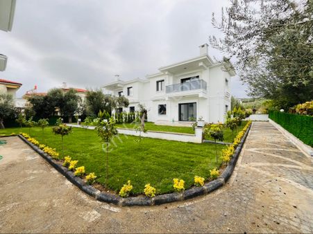 Altınoluk Küçükkuyu Arası Mıhlk Bölgesin De 2 Blok Toplam 8 Daireli Lüx 2+1 Daireler