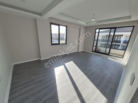 Delux'den Ortacami Mah.'de Kısmi Deniz Manzaralı Lux 2+1 Daire