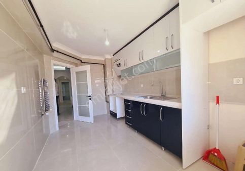 Adnanmenderes Mah. Ara Katta Ultura Lüx Yapılı 3+1 Ön Cephe Merkezi Konumda