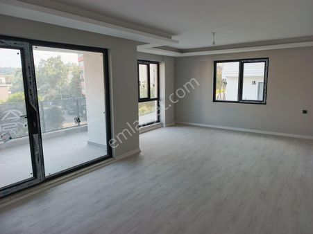 Bursa Güzelyalı Eğitim Mahallesi'nde Satılık Yeni Sıfır 1.kat 3+1 Konforlu Daire Site İçi