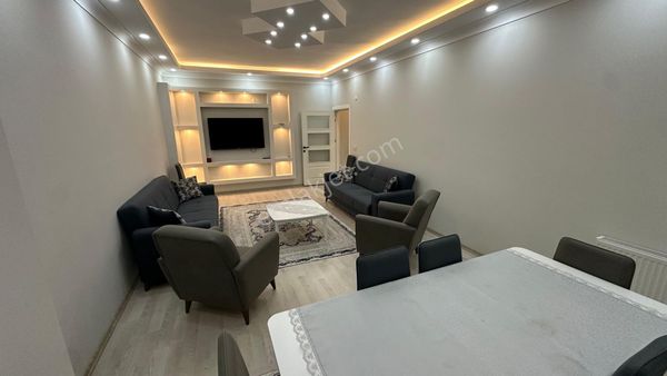 Merkez’de 2+1 Full Lüx Eşyalı Butik Site İçinde Otoarklı Kiralık Daire