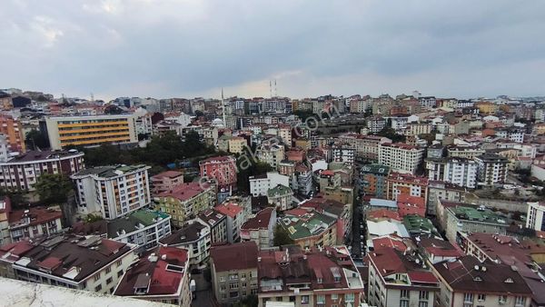 Dalkırandan Hürriyet Mahallesi Son Durakta 2+1 100 M2
