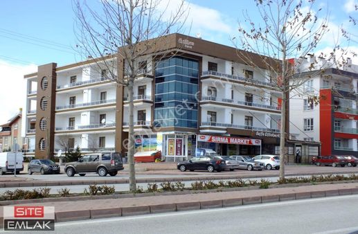 Site Emlak'tan Beyhekim Şafak Cad'nde Kiralık 1+1 Eşyasız Daire