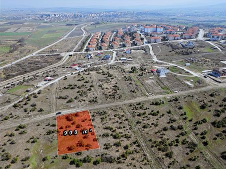 Manyas Atatürk Mh. 900 M² Satılık Villa İmarlı Arsa