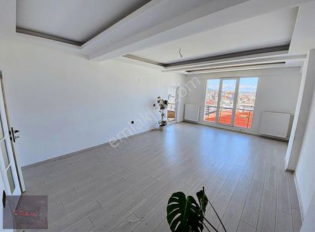 Emlak Kent'ten Mevlana Da Deniz Manzaralı Kiralık 3+1 Daire