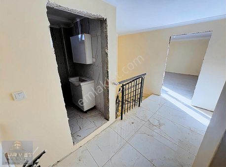 Camı Mah. Merkeze Yakın 3+1 170m2 Satılık Ters Dublex