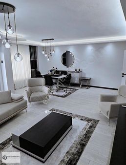 Altıeylül Anafartalar Cadde Üzeri Arakat 120 M2 Satılık Daire