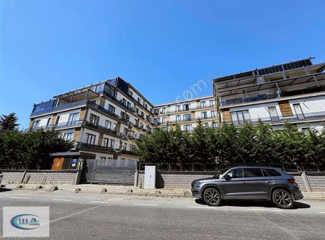 Çekmeköy Taşdelende Site İçinde Kiralık Arakat Daire