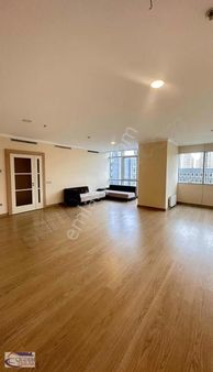 Varyap Meridian'da Satılık 3+1 Geniş Fırsat Daire