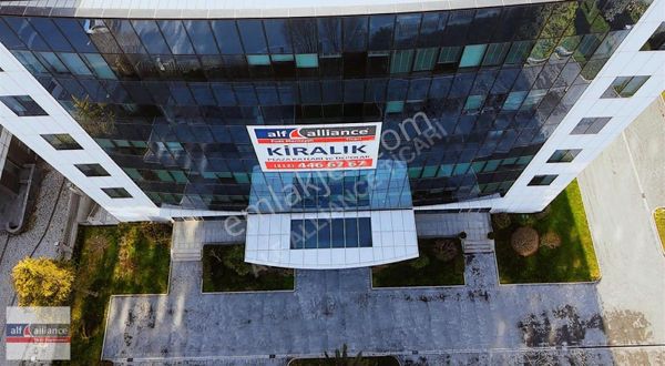 Mahmutbey Mia Bölgesinde A Sınıfı İskanlı 2.100m2 Kiralık Katlar