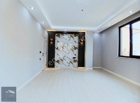 Darıca Bağlarbaşı Mahallesinde 2+1 Lüks Asansörlü Arakat Daire