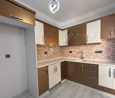 Didim Cumhuriyet Mahallesi'nde 2+1 Ayrı Mutfak 90 Metre Arakat Daire Satıyoruz