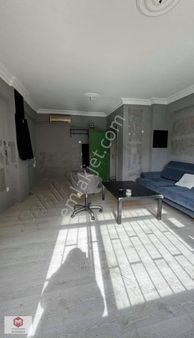 Üsküdarda İş Merkezinde 28m2 Kiralık Ofis