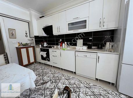 Aynur Emlak'dan 3+1 Satılık Lüks Daire Site İçerisinde