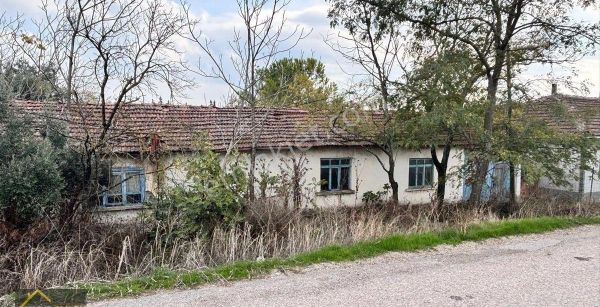 Yıldız Gayrimenkul’den Manyas Şevketiye Mah. Ana Yol Cepheli 1312 M² Satılık 2 Arsa (eski Evli)