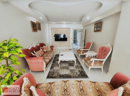 Güngören Ünlü Sk 11 Yıllık Bina Çok Temiz Asansörlü Otoparklı Da