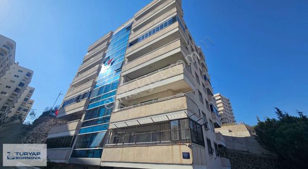 Körfez Mahallesinde Deniz Manzaralı Site İçi Kiralık 3+1 Daire