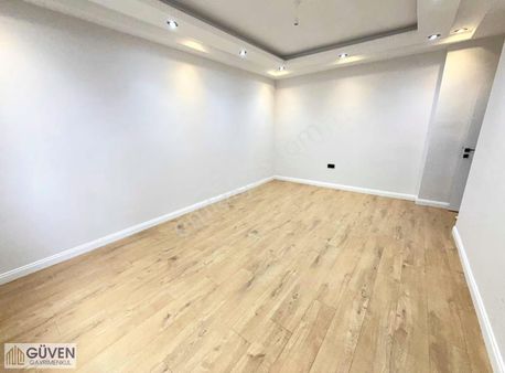 Bağlarbaşı Mh Tuzla Cd Yakını 2+1 90m2 Yüksek Giriş