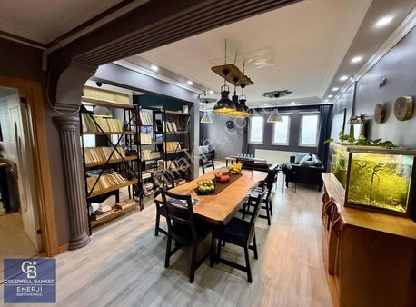 Bahçeşehir 2. Kısım Satılık 5+2 Tripleks Daire Teraslı