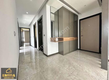 Altıneller Civarında Site İçinde Haftanın En Cazip Dairesi