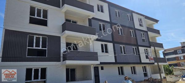 Vezirev Emlaktan 3+1 Fırsat Yüksek Giriş