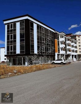 Üniversite Giriş Kapısı Karşısında 4 Katlı Bina Satılıktır