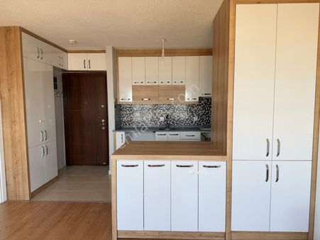 Redstone Myra Karahasanlı Da Tadilatlı 2+1 Ara Kat Satılık Daire