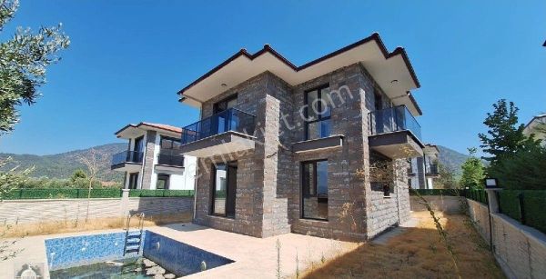 Köycegiz Toparlar'da Doğayla İç İçe, Müstakil Havuzlu Lüks Villa