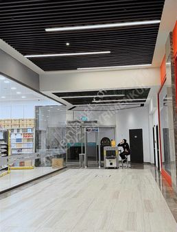 Bayrampaşa Axıs Avmde Devren Takı Dükkanı