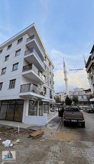 Yunusemre Atatürk Mah. Satılık 2+1 Kapalı Mutfak Daire