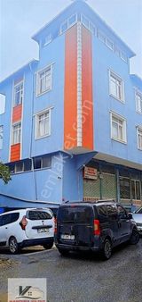 Cumhuriyet Mh.merkezi Konumda 2+1 100 M2 2.kat Kombili Balkonlu