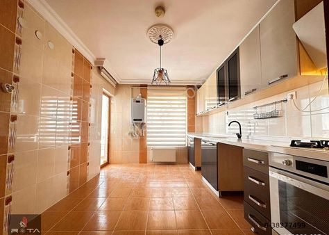 Rotadan Cd. Paraleli 11.katta Manzaralı-masrafsız-140m2 Lüx 3+1