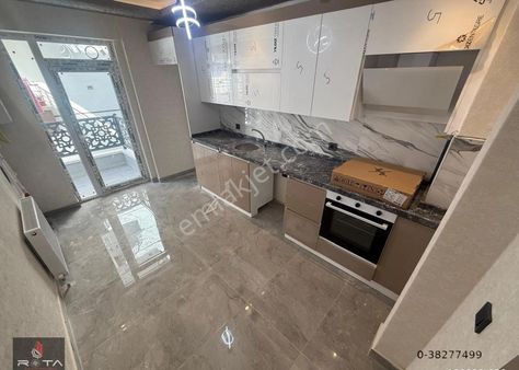 Rota'dan Ş.hastanesi Yakını Cd Üzeri 0 Binada Lüx 2+1 Ön Cephe !