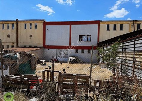 Buewo'dan Emko Sanayi Sitesi B2 Blok 500 M² Satılık Dükkan